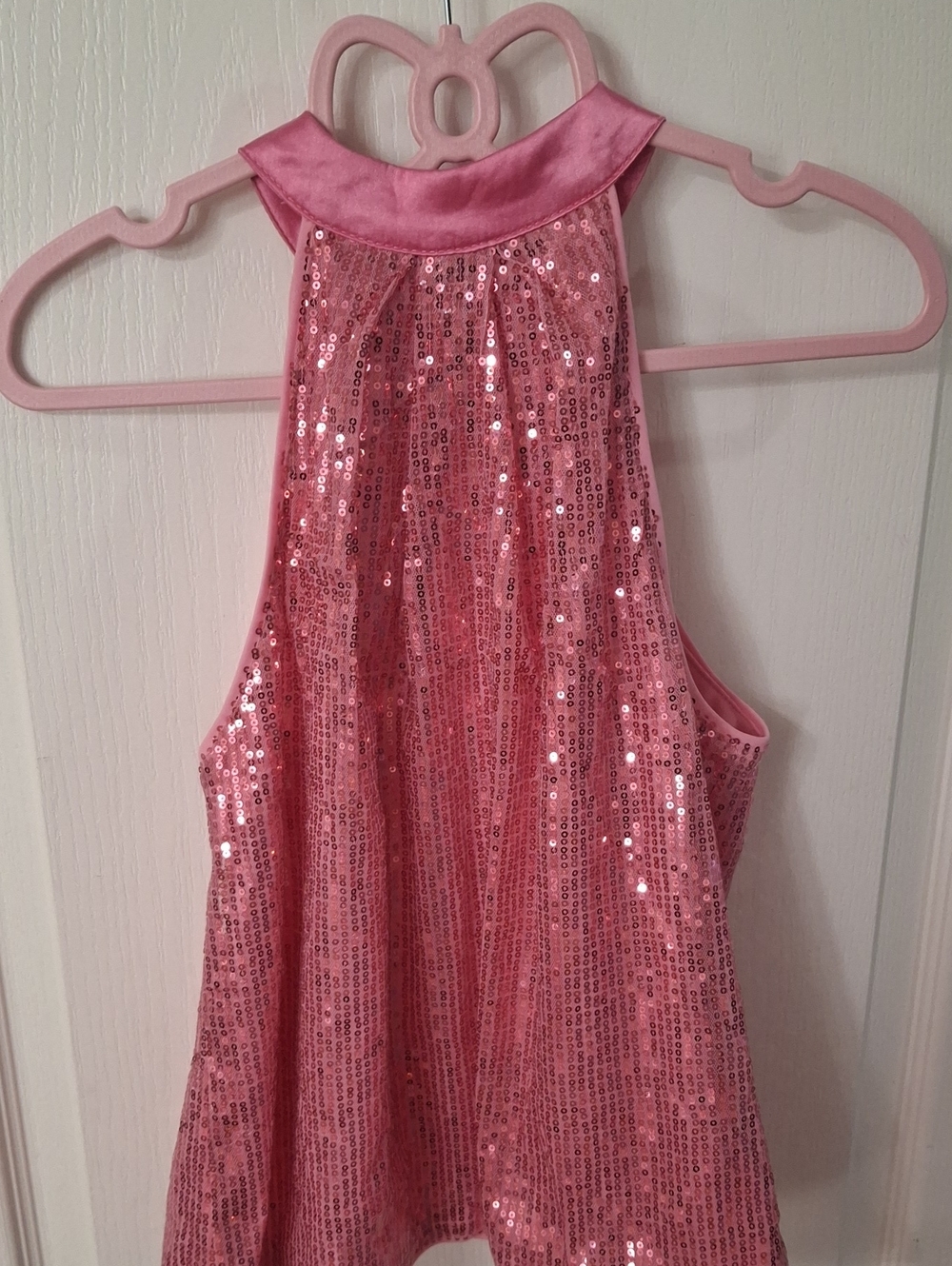 Shein Women's Pink Sequin Halter Top  NWOT  Size XS
